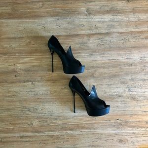 Chinese Laundry’Elise’ ultra Hi Heels